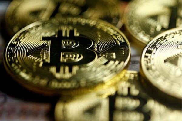 Bitcoin collapse 6.13% to $47,606.92 on Tuesday