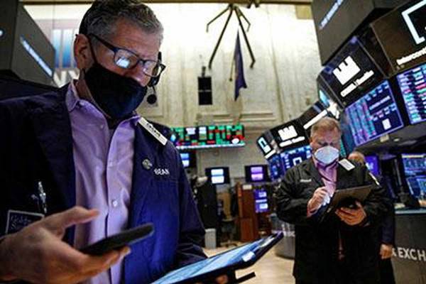 Stocks drops further as U.S. yield ascends panics financial backers